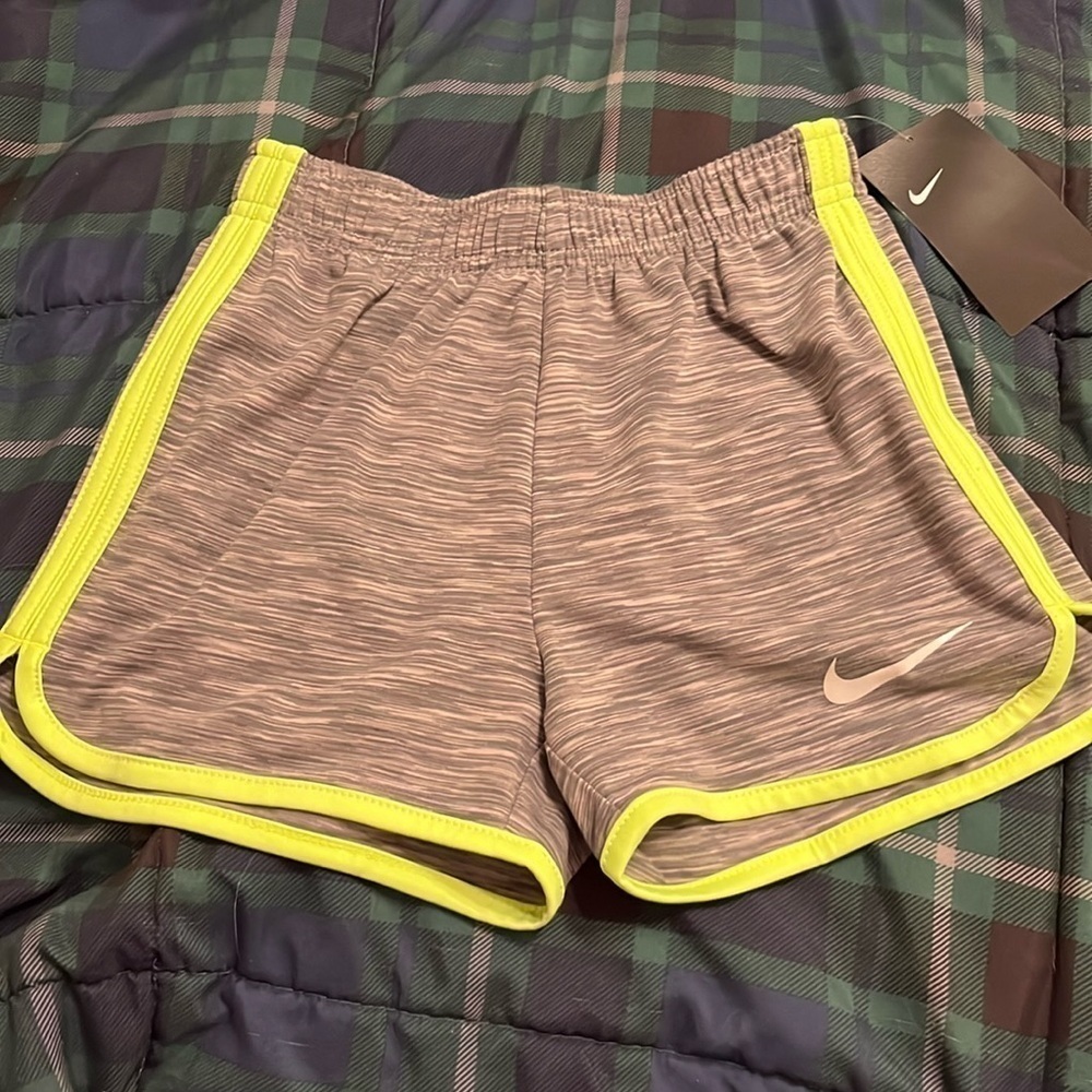 NWT girls size 6X Nike shorts - light smoke gray